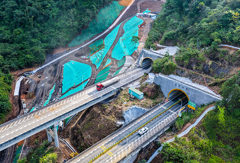 微信圖片_20251120141931_565_107.jpg 微信圖片_20251120141931_565_107.jpg