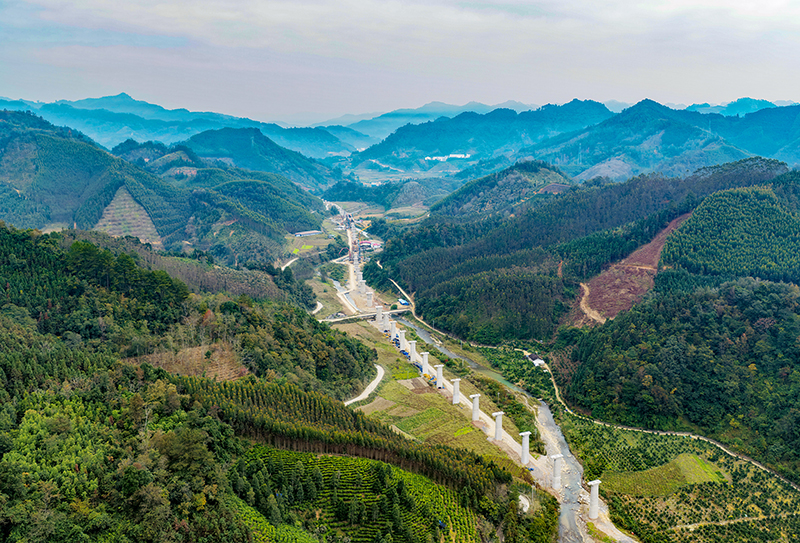 黃百鐵路全線最長大橋—連篆1號特大橋航拍 秦塬棋 攝.jpg 黃百鐵路全線最長大橋—連篆1號特大橋航拍 秦塬棋 攝.jpg